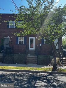 11 Halley Pl SE