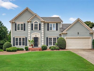 1070 Brockton Close NE