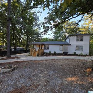 3893 Parkwood Rd SE