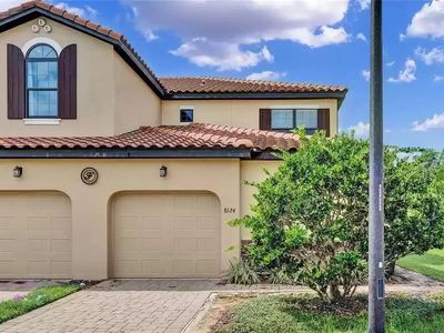 8124 Roseville Blvd