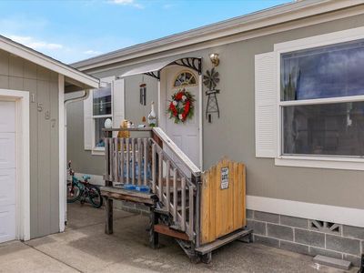 Property at 1587 SW Sun Glo Dr, Grants Pass, OR