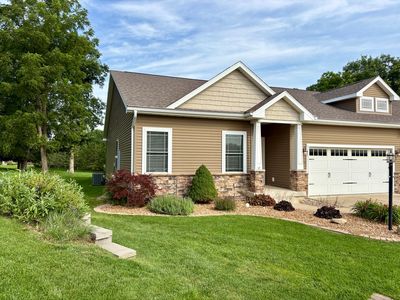 1806 Lake Ridge Ct #1806