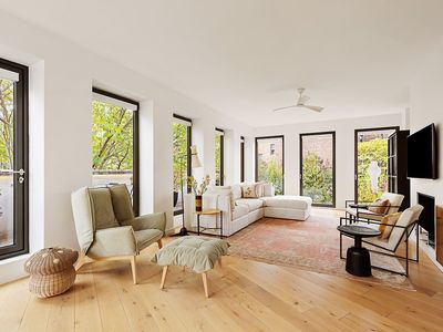 280 Saint Marks Ave #4F