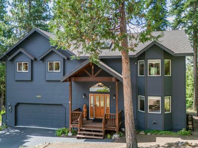 1380 Canterbury Dr