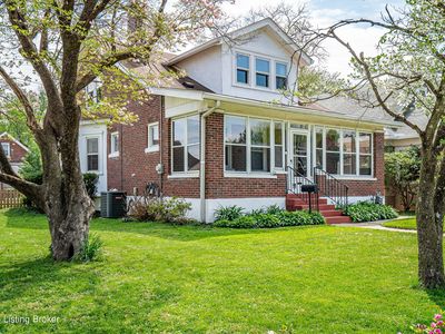 852 Linwood Ave