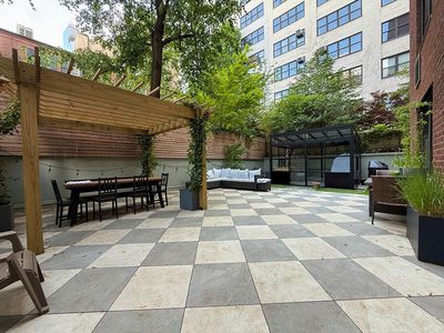 50 King St APT 1B