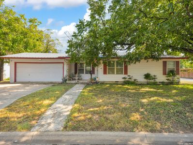 Property at 406 Bluebonnet Dr, Kerrville, TX