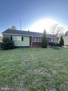 209 Reliance Ave