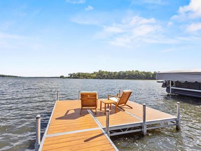 3906 Country Lane DRIVE