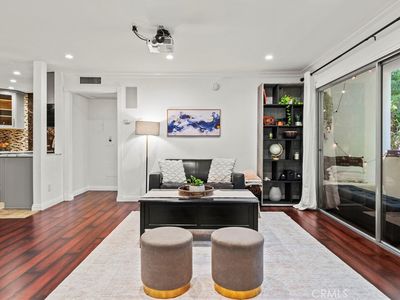 5215 Balboa Blvd UNIT 203