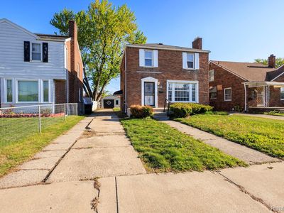 13821 Fairmount Dr