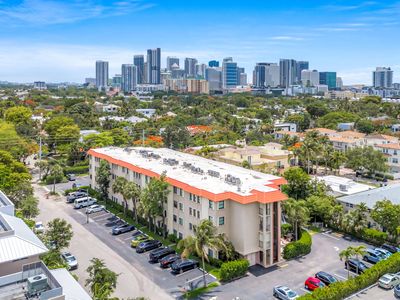 615 NE 12th Avenue #312