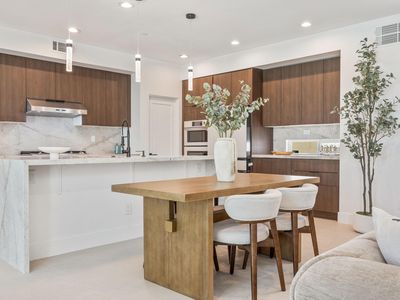 4959 Eichler Way