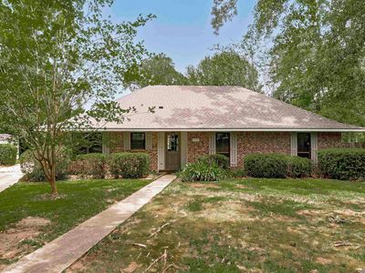 17237 General Pickett Ave