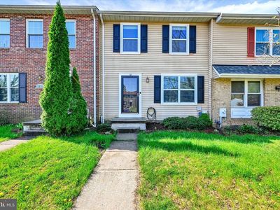 19 Derwood Ct