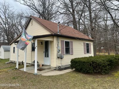 14 Mountain View Avenue