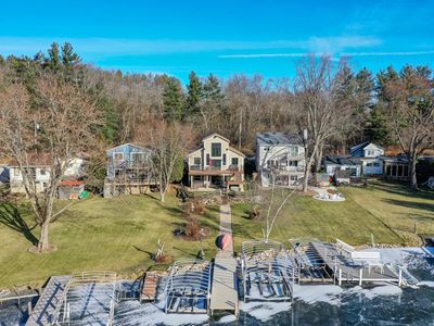 W2355 New Deal AVENUE