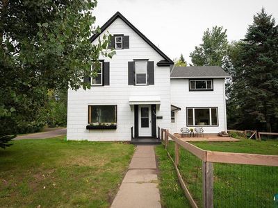 228 N 42nd Ave E