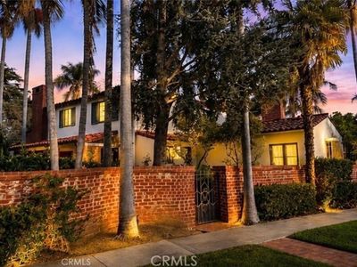4101 Pacific Ave