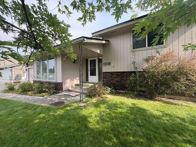 14119 E Sunnyside Dr