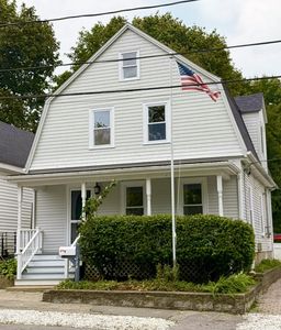 174 Center Ave