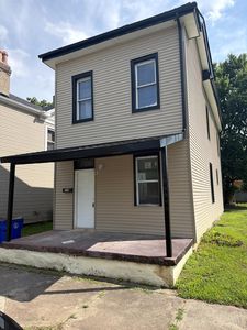 329 Charles St