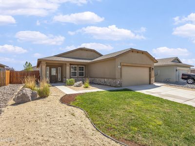 Property at 214 Red Oak Dr, Fernley, NV