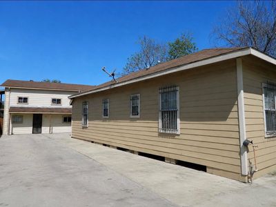 313 Blanche St