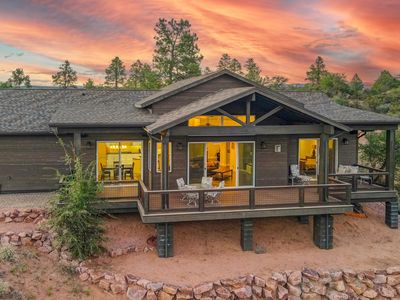 426 E Highline Dr