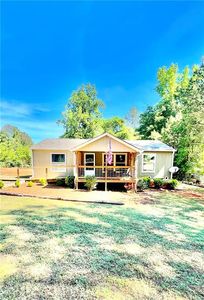 Property at 1090 River Woods Dr, Madison, GA