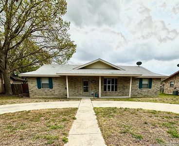 125 N Bluebonnet