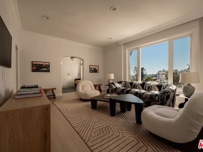 1424 N Crescent Heights Blvd Unit 54