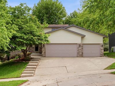 2112 Parkwood Hills Dr NE