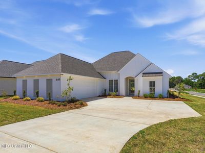449 Aurora Cir