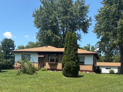 7031 Brantford Rd
