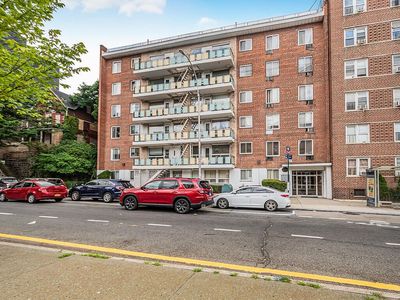 3201 Grand Concourse APT 2E