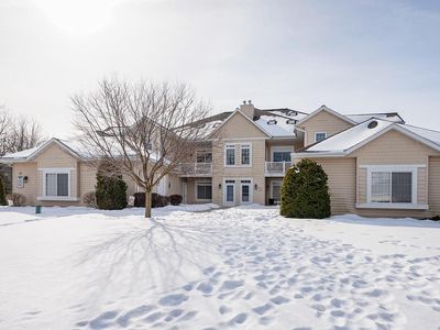 W397N5933 Autumn Woods DRIVE