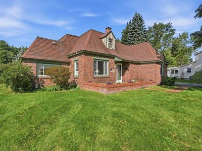 88 Homestead Ave