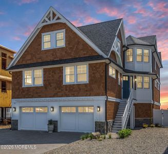 153 Pershing Boulevard