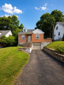 19 Pine Hill Dr