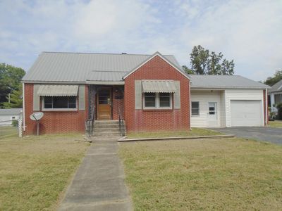 Property at 511 E Bellville St, Marion, KY