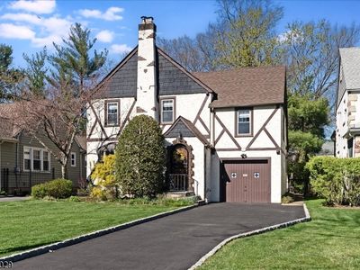 955 Summit Ave