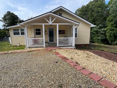 131 Hillcrest Dr
