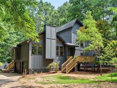 Property at 120 Emerald Cove Dr, Woodstock, GA