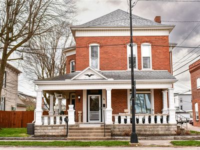 4 N Main St