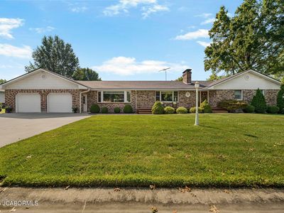 502 Lawn Dr