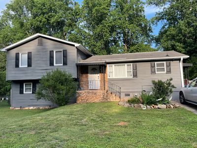 34 Barclay Dr