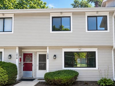1009 Bayside Dr