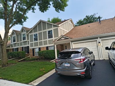 Property at 22 Waterbury Ln Unit O2, Schaumburg, IL