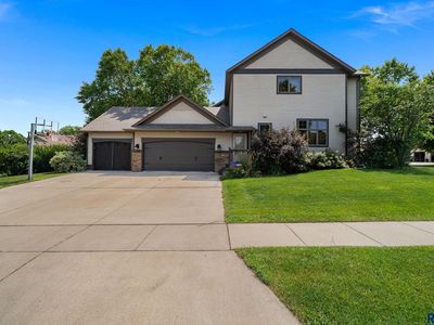 1600 S Parkview Blvd